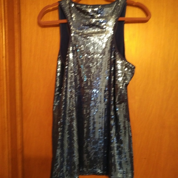 Sequined top - Picture 2 of 3
